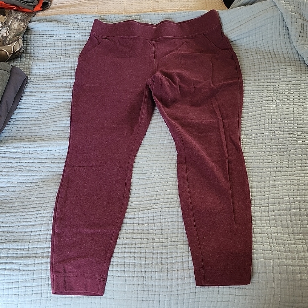 Duluth Trading Co Maroon Leggings